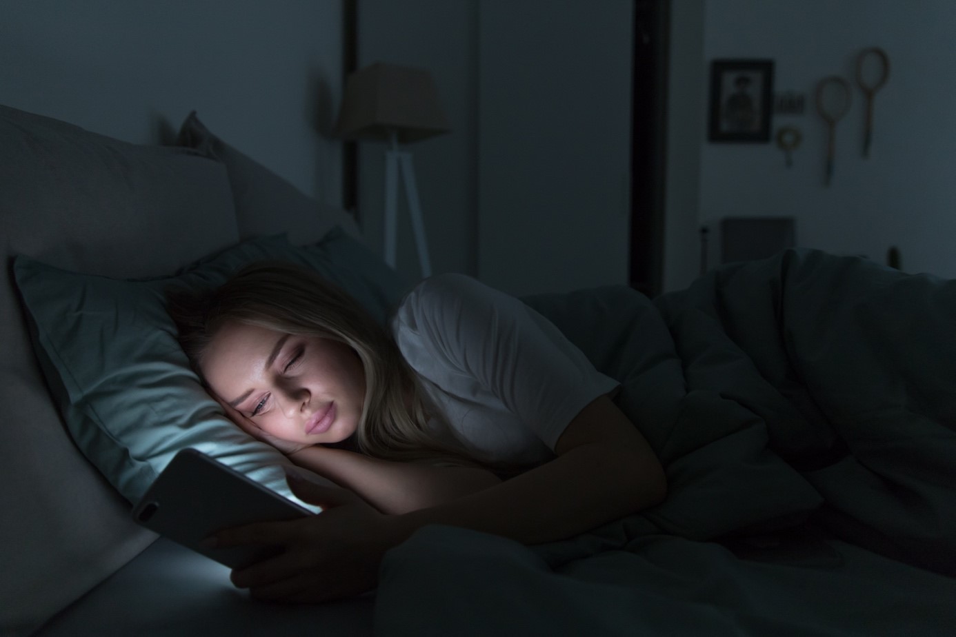 Problemy ze snem – co zrobić, żeby zasnąć? Dlaczego mamy problemy z zasypianiem i jakie są sposoby na zdrowy sen?